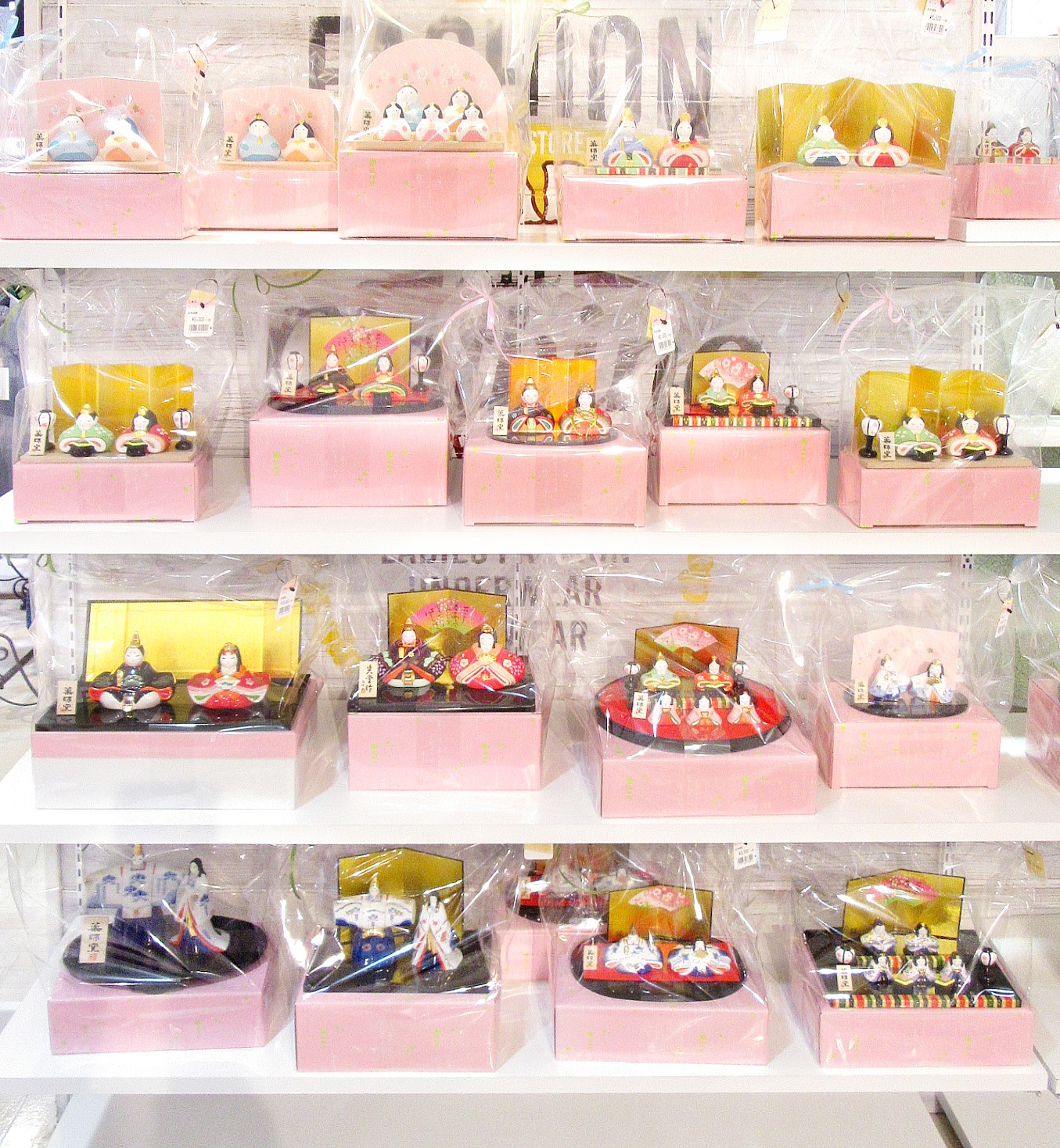 陶器のひな人形 | ZAKKA & COSME じゅん TONAMI